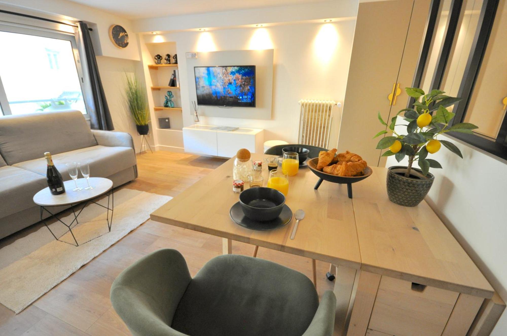 Monaco # Menton - 4 Persons - Hypercenter - Private Parking - Full Renovated - Clim - Fast Wifi - Beach And Sun Eksteriør billede