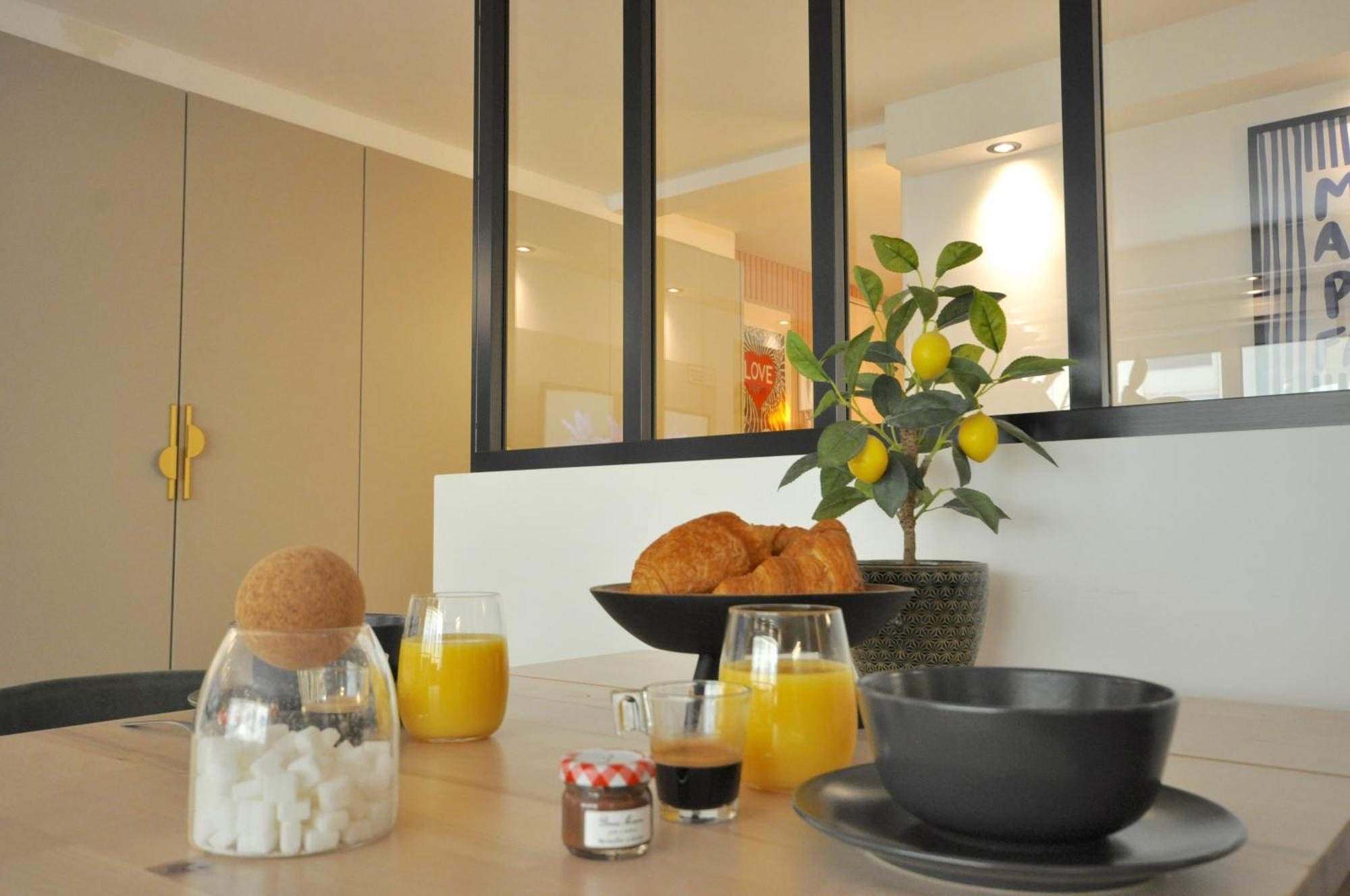 Monaco # Menton - 4 Persons - Hypercenter - Private Parking - Full Renovated - Clim - Fast Wifi - Beach And Sun Eksteriør billede